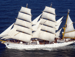 Ein Bild aus besseren Zeiten. Nach aktuellem Stand soll die Gorch Fock Ende Mai 2021 wieder an die Marine zurückgegeben werden. Foto: Bundeswehr/Kerstin Niebuhr