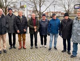 Mitglieder der Kameradschaft Oberland bei der Stadtführung durch Bad Tölz. Foto: Dirk Becker