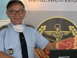 In Gießen bestätigten die DBwV-Mitglieder ihren langjährigen KERH-Vorsitzenden Oberstabsfeldwebel a.D. Jürgen Gemmer im Amt. Foto: KERH Gießen
