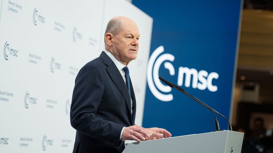 Bundeskanzler Olaf Scholz sieht die europäischen und transatlantischen Partner weiter in der Pflicht, die Ukraine zu unterstützen. Foto: MSC