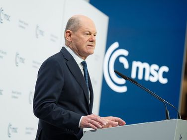 Bundeskanzler Olaf Scholz sieht die europäischen und transatlantischen Partner weiter in der Pflicht, die Ukraine zu unterstützen. Foto: MSC