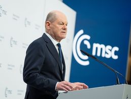 Bundeskanzler Olaf Scholz sieht die europäischen und transatlantischen Partner weiter in der Pflicht, die Ukraine zu unterstützen. Foto: MSC