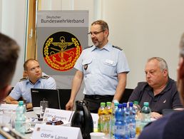 Oberstabsfeldwebel Stefan Sprengers, Vorsitzender Sanitätsdienst im DBwV-Bundesvorstand, leitete die Tagung Foto: DBwV/Kleinemas