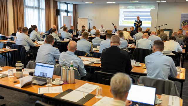 Mehr als 60 Personalführer aus der ganzen Bundeswehr kamen zur S1-Tagung des Verbandes nach Bonn. Foto: DBwV/Yann Bombeke