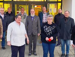 Mitglieder des neuen Vorstands der Kameradschaft ERH Ingolstadt mit Vorsitzendem Erwin Kothmayr (5.v.l.). Foto: KERH Ingolstadt