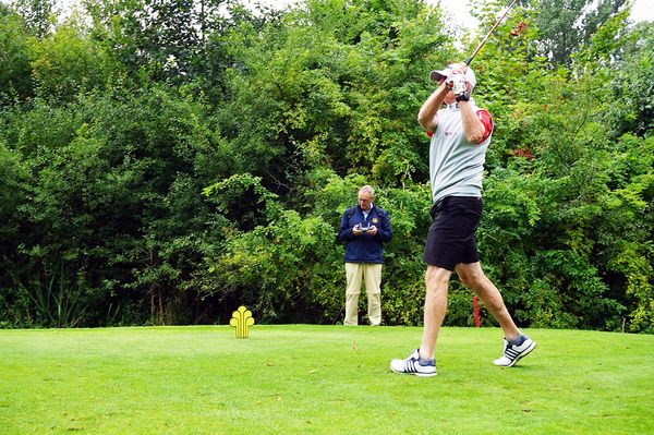 Zu den rund 100 Teilnehmern der 1. German Army Golf Trophy, gehörte der Vorsitzende ERH im DBwV, Hauptmann a.D./Stabshauptmann d.R. Albrecht Kiesner Foto: DBwV/Kruse