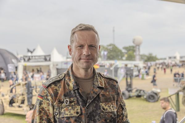 Oberst i.G. Walter Schulte will mit den Menschen ins Gespräch kommen. Foto: DBwV/Janosh Sagawe