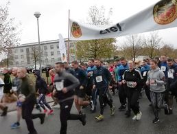 Start der Läuferinnen und Läufer in Hagenow. Foto: DBwV/Trump