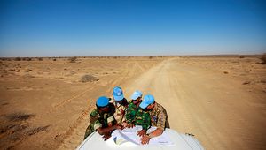 Auch Blauhelm-Soldaten, wie hier im Minurso-Einsatz der UN in der Westsahara, sind Peacekeeper. Foto: UN