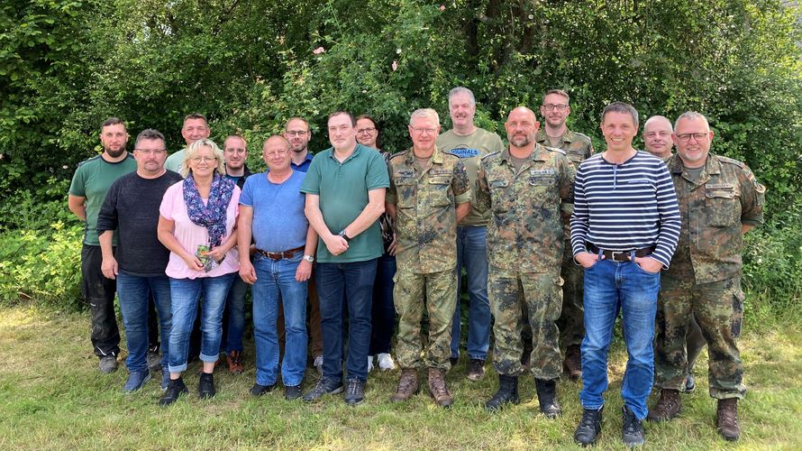 Ein geselliges Mitgliedertreffen bei Grillgut und guten Gesprächen gab es bei der Truppenkameradschaft in Trier. Foto: TruKa Trier 