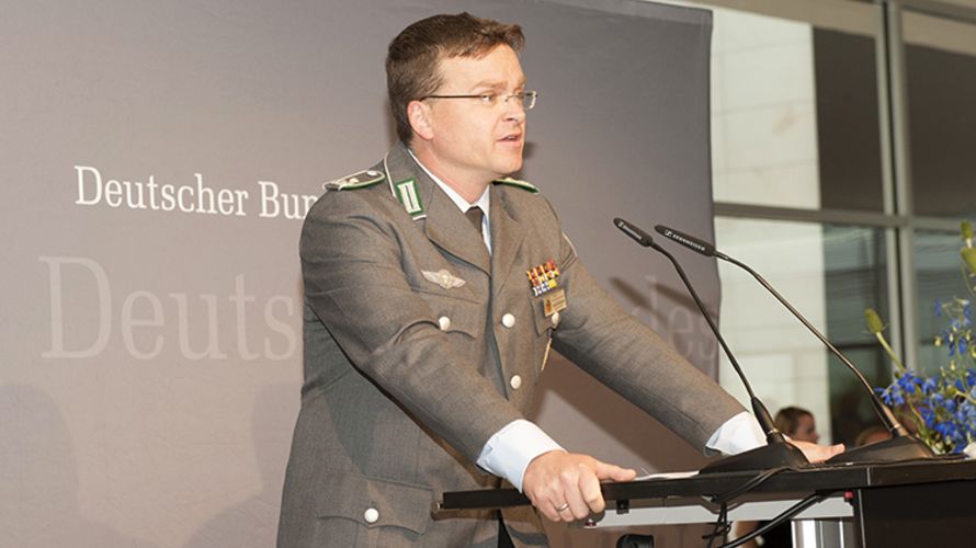 Der DBwV-Bundesvorsitzende hielt beim Empfang des Wehrbeauftragten eine engagierte Rede Foto: Bundestag/Anke Jacob