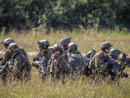 Welche Erwartungen haben SaZ, wenn es um den Karriereweg bei der Bundeswehr und den Einstieg ins zivile Berufsleben geht? Das sozialwissenschaftliche Institut der Bundeswehr hat fünf unterschiedliche Typen ausscheidender Zeitsoldaten identifiziert. Was für ein Typ sind Sie? Foto: Bundeswehr/Marco Dorow