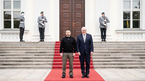 Bundespräsident Frank-Walter Steinmeier empfing den ukrainischen Präsidenten Wolodymyr Selenskyj im Schloss Bellevue. Foto: Bundespräsidialamt/X