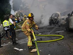 Auch heute schlugen wieder aus dem Gazastreifen abgefeuerte Raketen in Israel ein, wie hier in der Stadt Ashkelon. Foto: picture alliance/ASSOCIATED PRESS/Ohad Zwigenberg