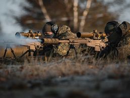 Soldaten in besonders sensiblen Bereichen, aber auch Reservisten, werden künftig strenger unter die Lupe genommen. Foto: Bundeswehr/Maximilian Schulz