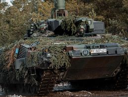 In den letzten Monaten haben alle beteiligten Stellen des Militärs und der Industrie eng zusammengearbeitet, um den Schützenpanzer Puma in den Status „kriegstauglich“ zu stellen. Foto: Bundeswehr/Maximilian Schulz