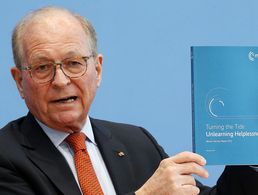 Wenige Tage vor Beginn der Münchner Sicherheitskonferenz stellte Wolfgang Ischinger in Berlin die neue Ausgabe des Munich Security Reports vor. Foto: picture alliance/dpa | Wolfgang Kumm