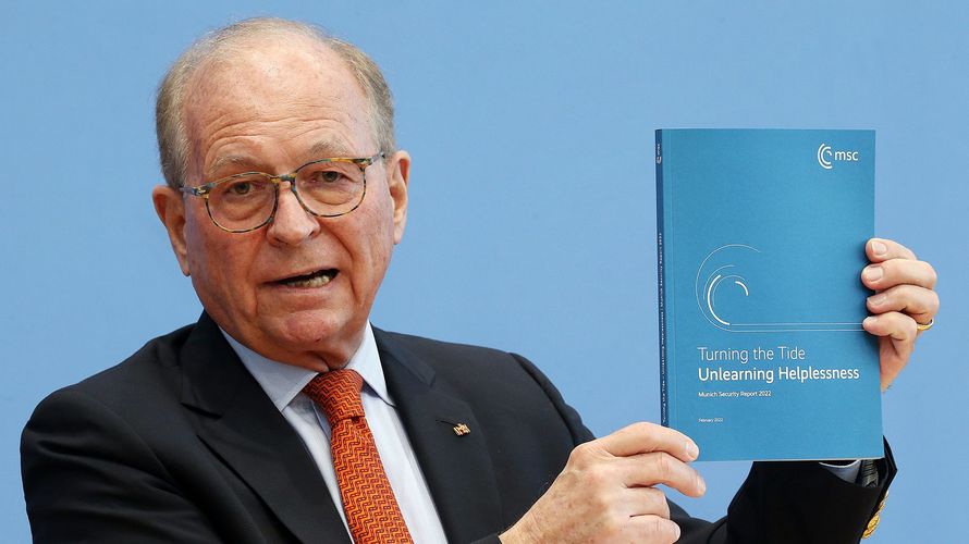 Wenige Tage vor Beginn der Münchner Sicherheitskonferenz stellte Wolfgang Ischinger in Berlin die neue Ausgabe des Munich Security Reports vor. Foto: picture alliance/dpa | Wolfgang Kumm