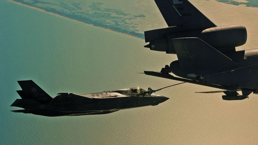 Für die Luftwaffe sollen 35 F-35A Lightning II beschafft werden. Selbstverständlich kann die F-35A auch in der Luft betankt werden. Foto: Lockheed Martin