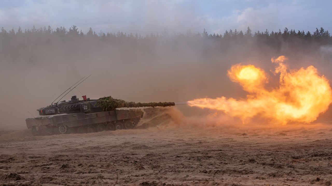 Ein Panzer Leopard 2A7 bei der NATO-Übung Quadriga in Litauen im Frühjahr. Deutschland will 2027 eine Kampfbrigade mit Leopard und Marder in Litauen aufstellen. Allein, bisher ist kein Geld dafür eingeplant. Foto: Bundeswehr/Marco Dorow