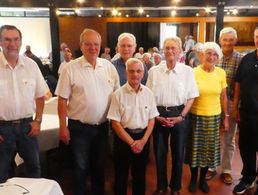 v.l.: Erich Kadach, Heyno Garbe, Willi Heinrichs, Hermann Simon, Winfried Tschek, Carmen Wagner, Ortwin Timm und Hannes Dreier. Foto: DBwV/LV Nord