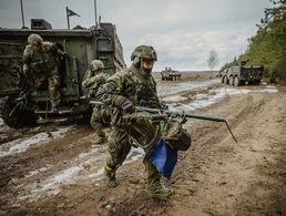 Soldaten vom Jägerbataillon 413 nehmen mit dem GTK Boxer an der Übung Griffin Lightning 2023 auf dem Truppenübungsplatz Pabrade/Litauen teil. Foto: Bundeswehr/Jana Neumann