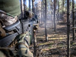 Symbolbild: Laut einer neuen Studie des IISS lag Deutschland im Jahr 2020 mit Verteidigungsausgaben in Höhe von 51,3 Milliarden US-Dollar. Foto: Bundeswehr/Christian Vierfuß