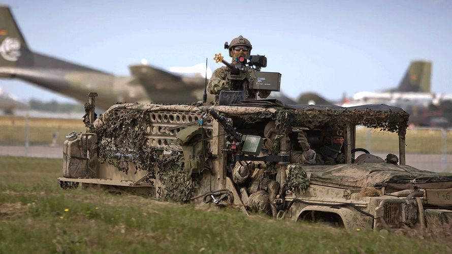 KSK-Soldaten bei einer Vorführung: Kommandeur Brigadegeneral Markus Kreitmayr richtete sich mit deutlichen Worten an seine Soldaten. Foto: Bundeswehr/Falk Bärwald