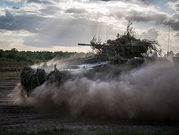 Training mit dem Schützenpanzer Marder bei der Übung Falcon Viking zusammen mit anderen Nationen der Eingreiftruppe VJTF (Very High Readyness Joint Task Force) Foto: Bundeswehr/Marco Dorow