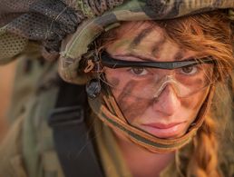 Soldatin der Israelischen Streitkräfte: Rund 160.000 Soldaten zählt das israelische Militär, ein Drittel davon sind Frauen. Foto: Israel Defense Forces