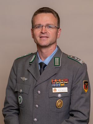 Oberst André Wüstner mahnt eine schnelle und vollständige Unterfütterung der NATO-Verteidigungspläne an. Foto: DBwV