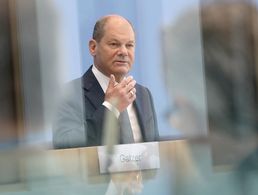 Schon unter Druck: Finanzminister Olaf Scholz bei der Präsentation des Haushaltsentwurfs Foto: dpa
